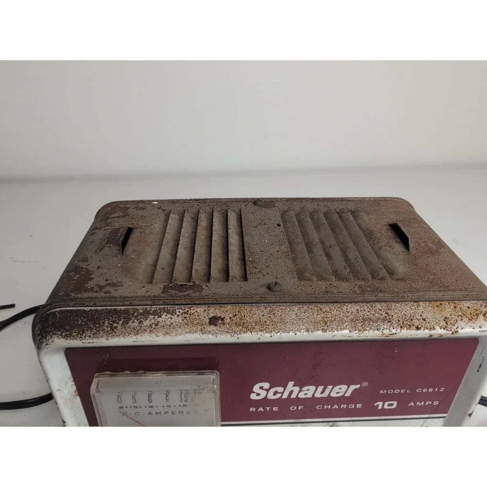Schauer Charge Master Model C6612 10 Amp Battery Charger 6V-12V